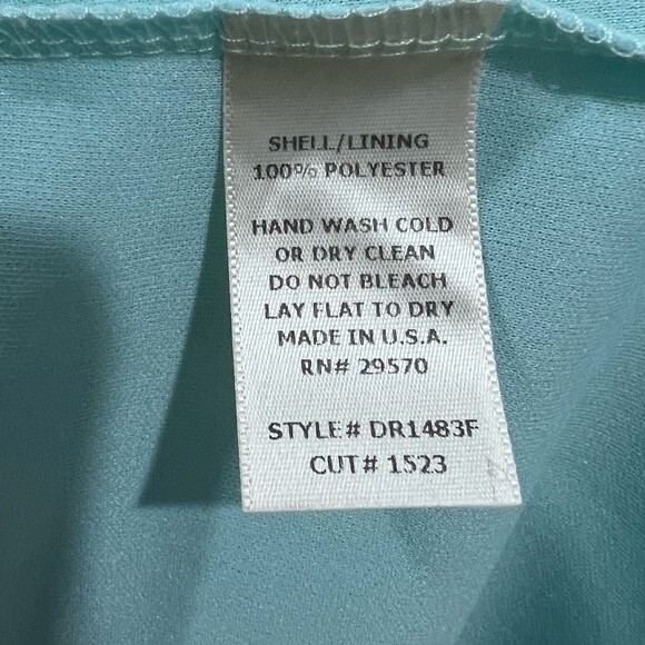 Francesca’s Aina Be chiffon dress with silver flecks size small - Picture 9 of 9